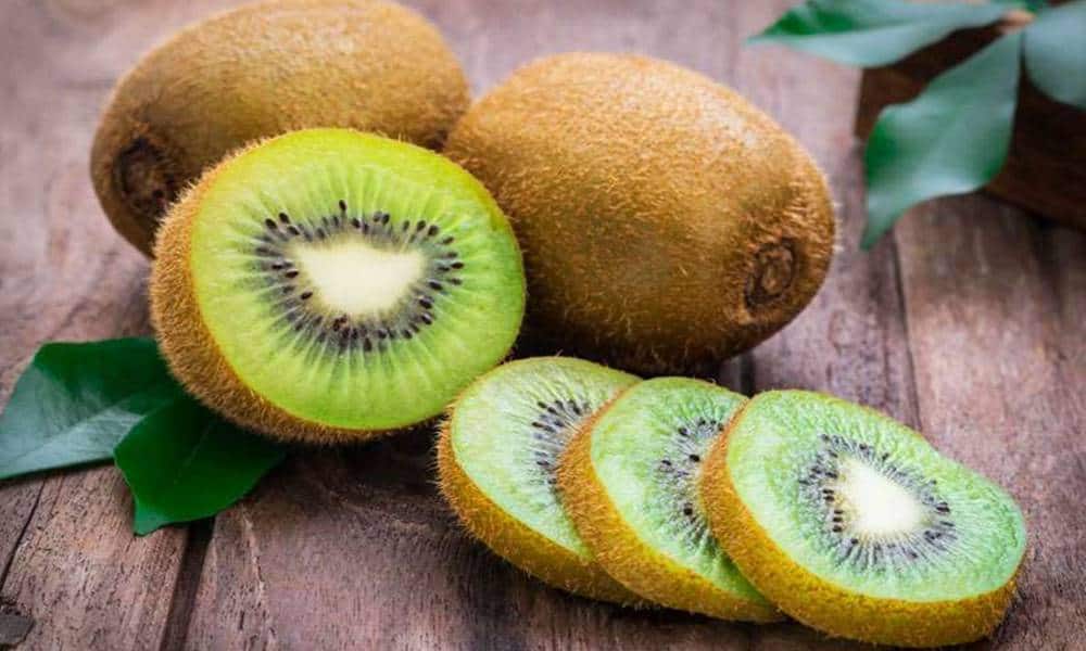 quais sao os beneficios do kiwi para a saude