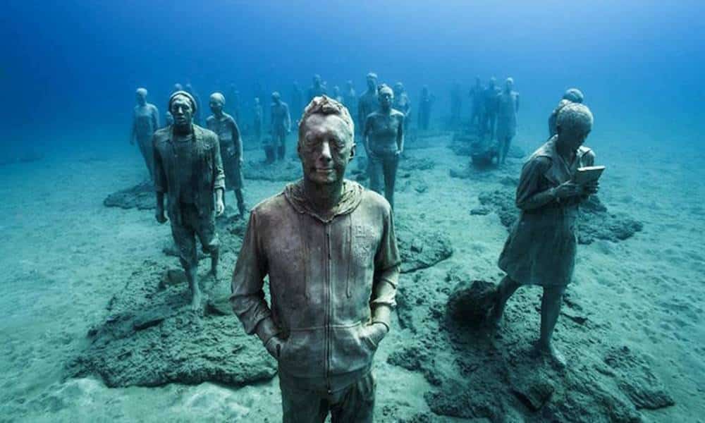 conheca o incrivel museu subaquatico da ilha de lanzarote