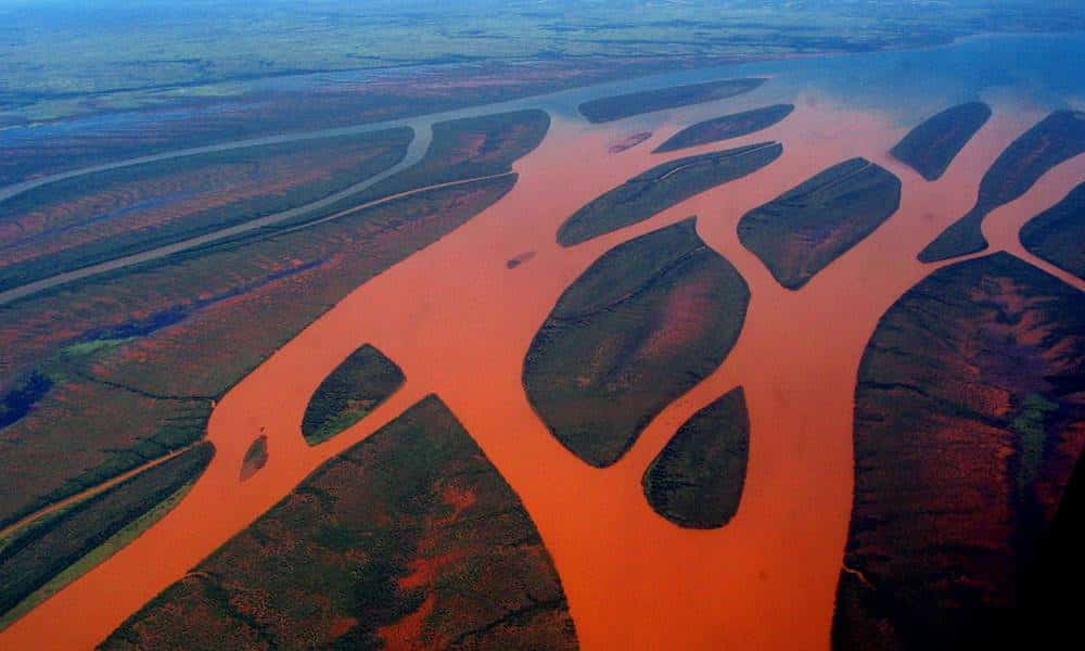 o curioso caso do rio vermelho de madagascar