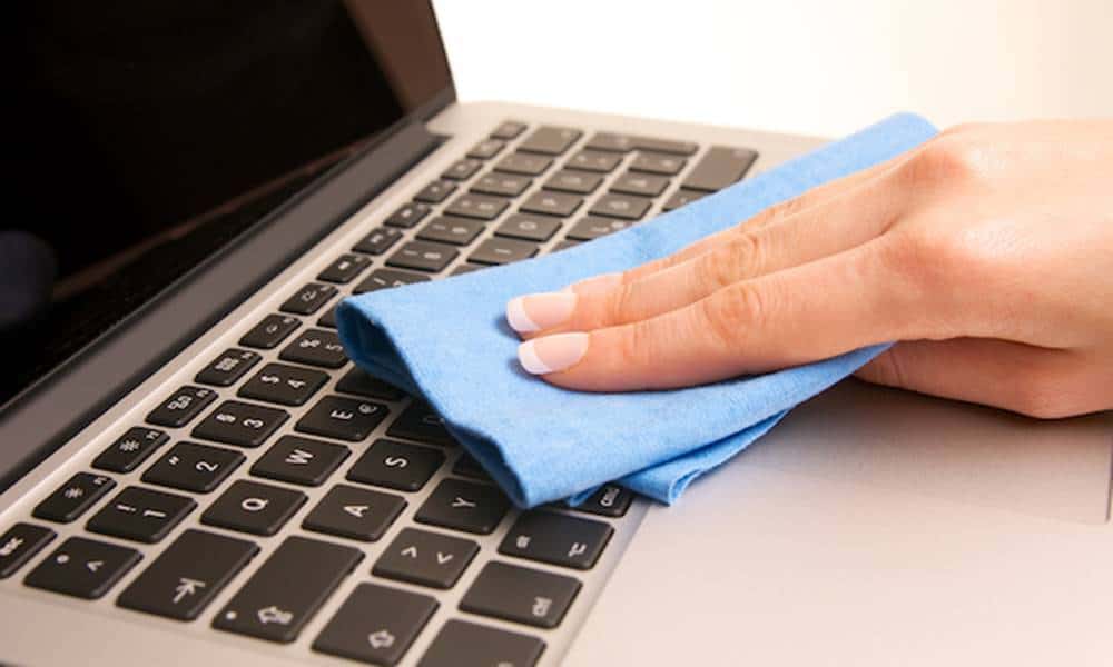 aprenda a limpar o teclado de seu notebook corretamente 1 1