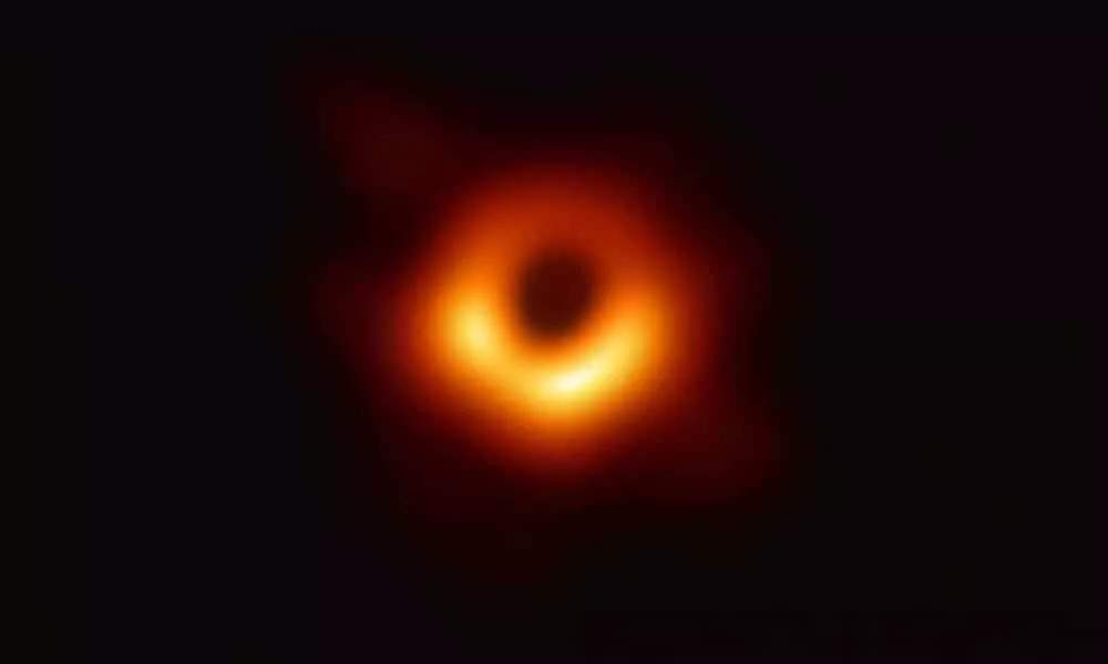 buraco negro tricurioso 1 1 1