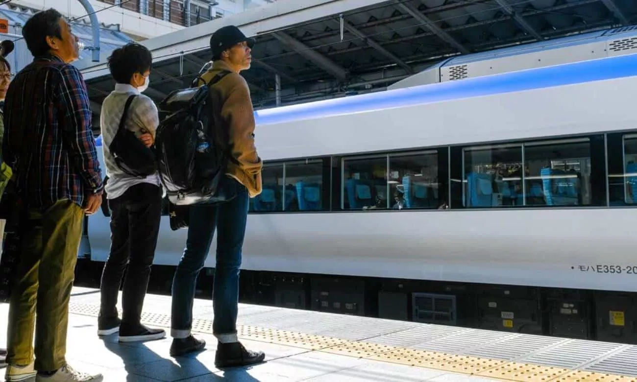 curiosidades surpreendentes sobre os trens japoneses 1 1