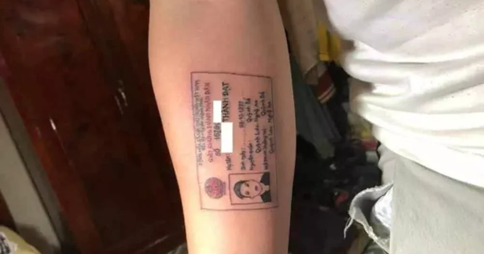 jovem vietnamita que sempre esquecia a identidade resolveu tatua la no braco 1 1.jpg