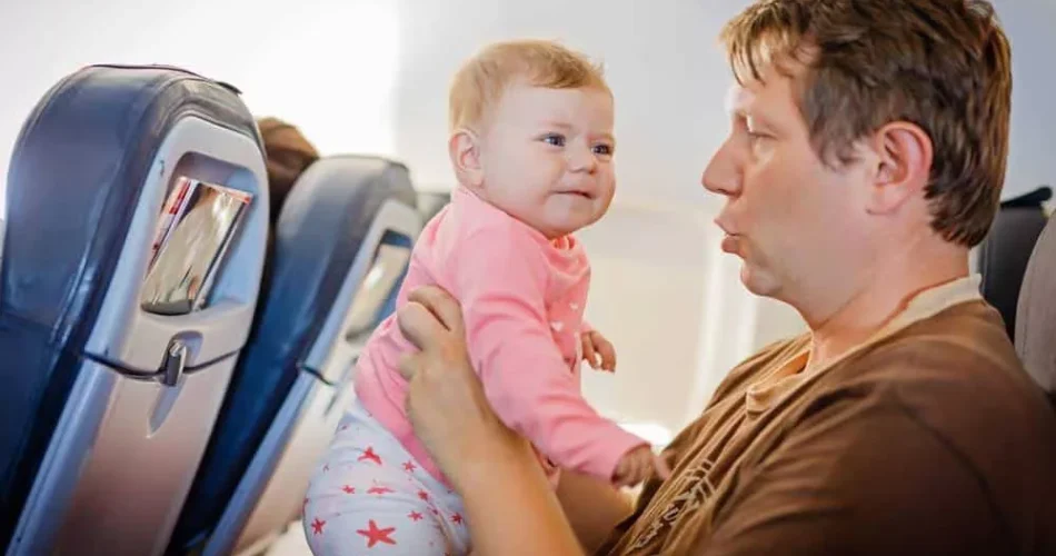 por que alguns bebes costumam chorar no aviao 1 1.jpg