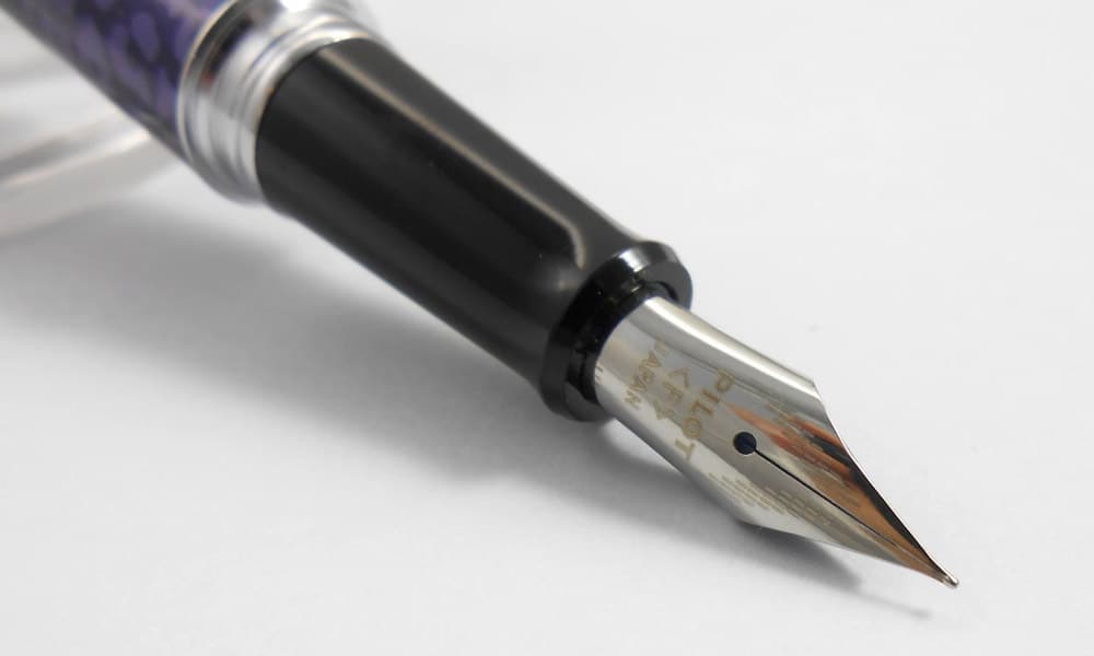 qual a origem da caneta